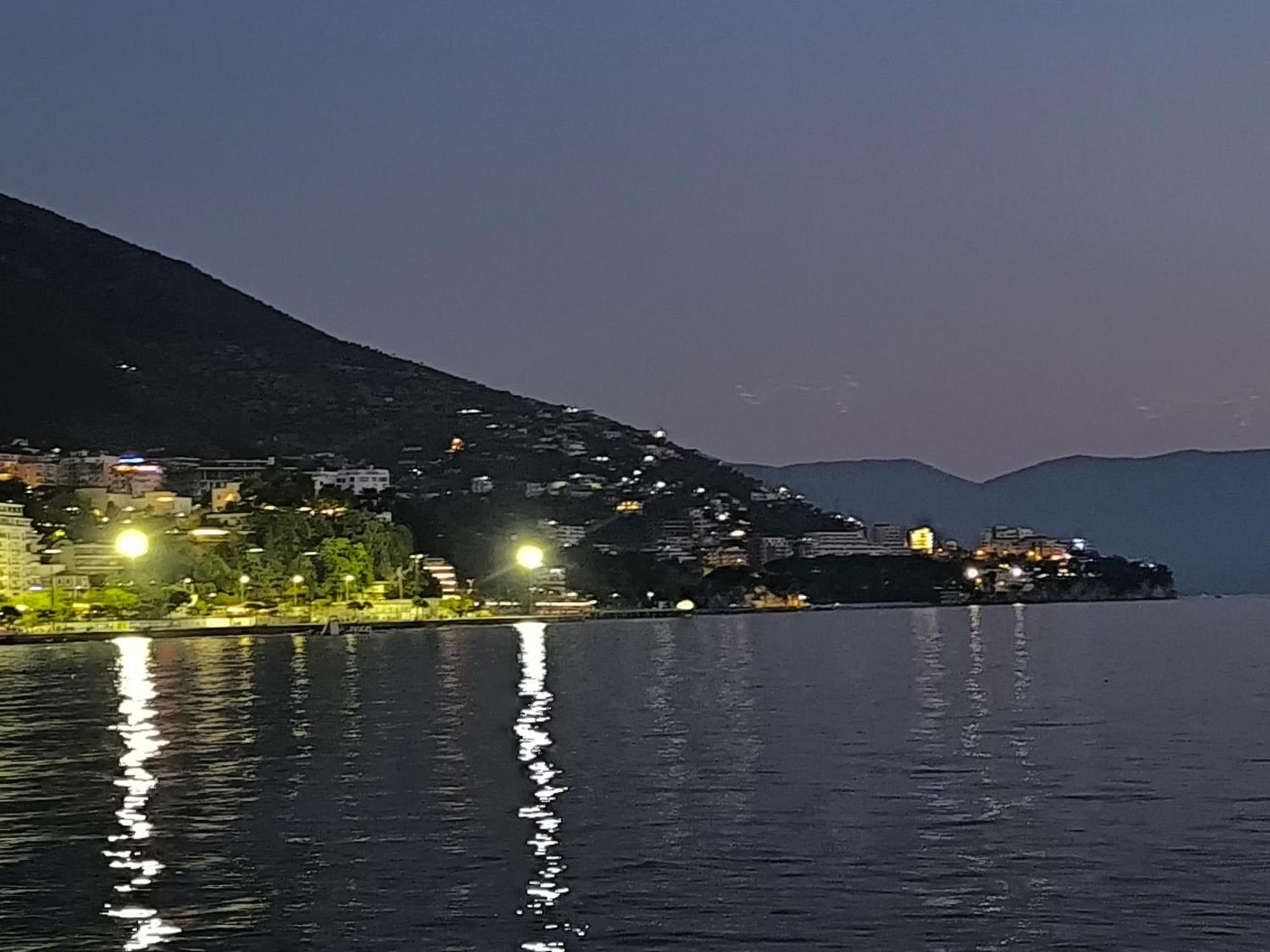 Apartamento Casa Fronte Mare Vlorë Exterior foto